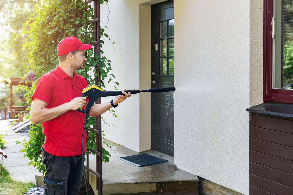 Popular Methods for Exterior House Cleaning